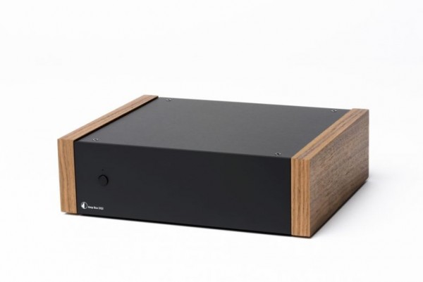 Amp Box DS2 Stereo Endverstärker von Pro-Ject Schwarz mit Wangen Walnuss